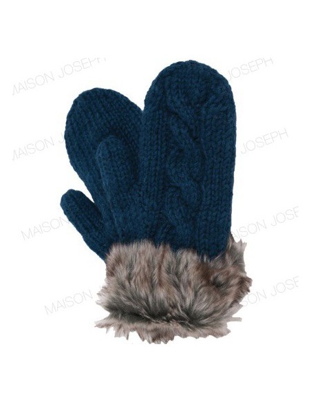Wool gloves
